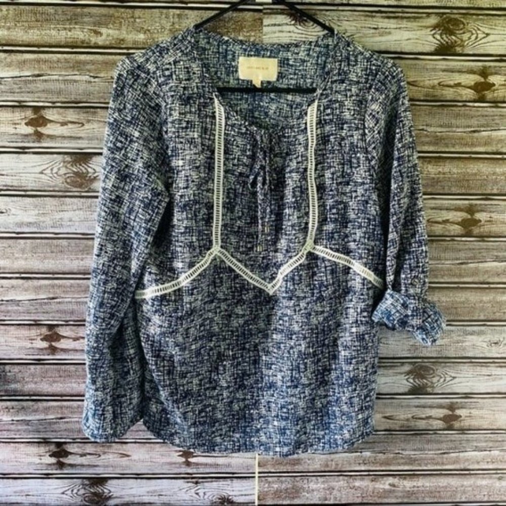 Skies are Blue Blouse Size M